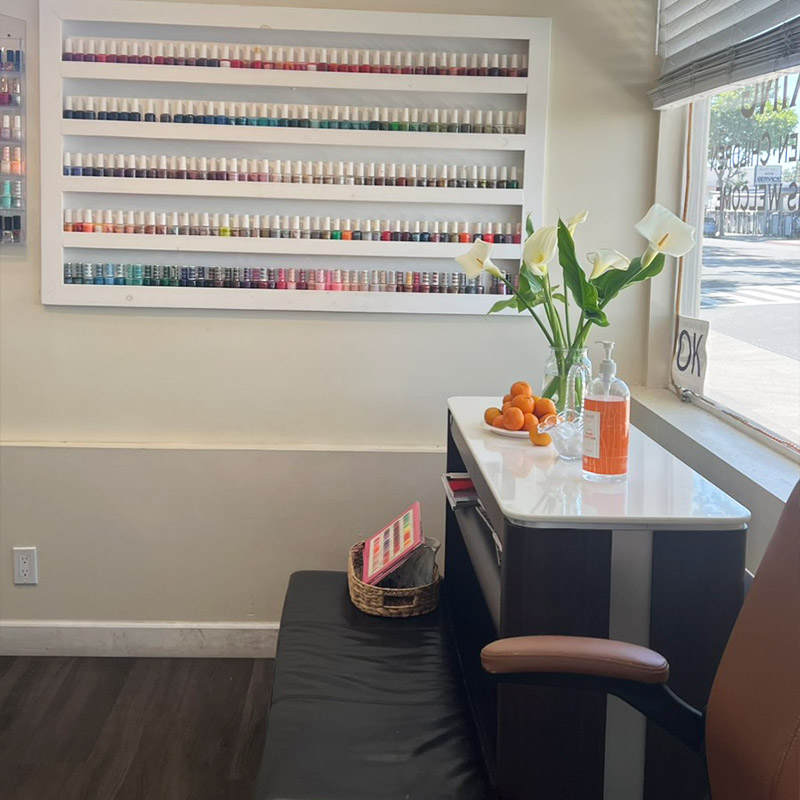 Lily's Nails & Spa