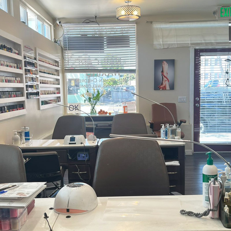 Lily's Nails & Spa
